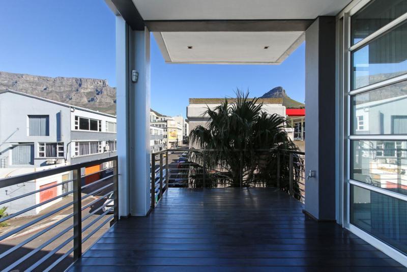 To Let 2 Bedroom Property for Rent in Cape Town City Centre Western Cape